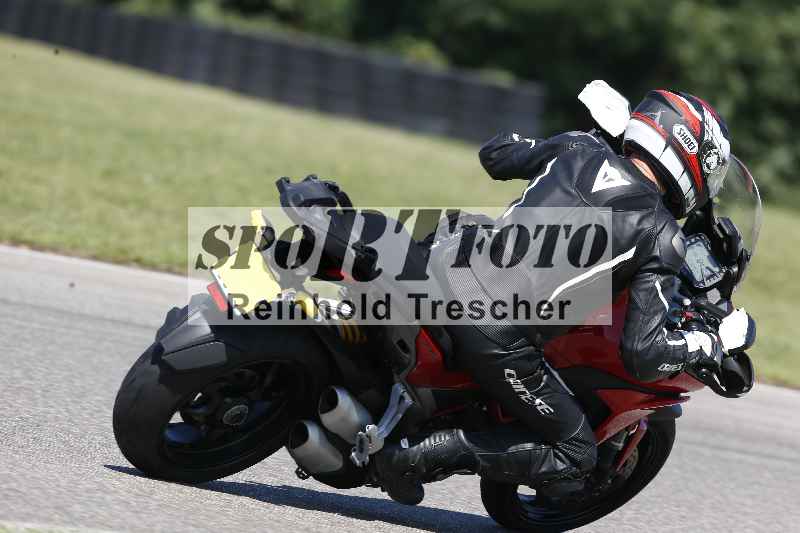 /43 08.08.2025 Discover the Bike ADR/Bike 1 gruen/235